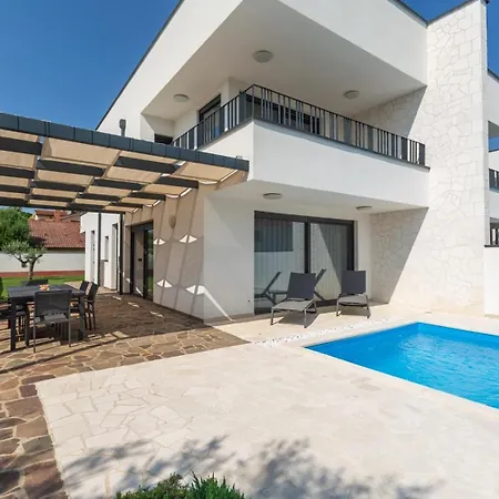 Family Friendly House With A Swimming Pool Savudrija, Umag - 27264 Savudrija
